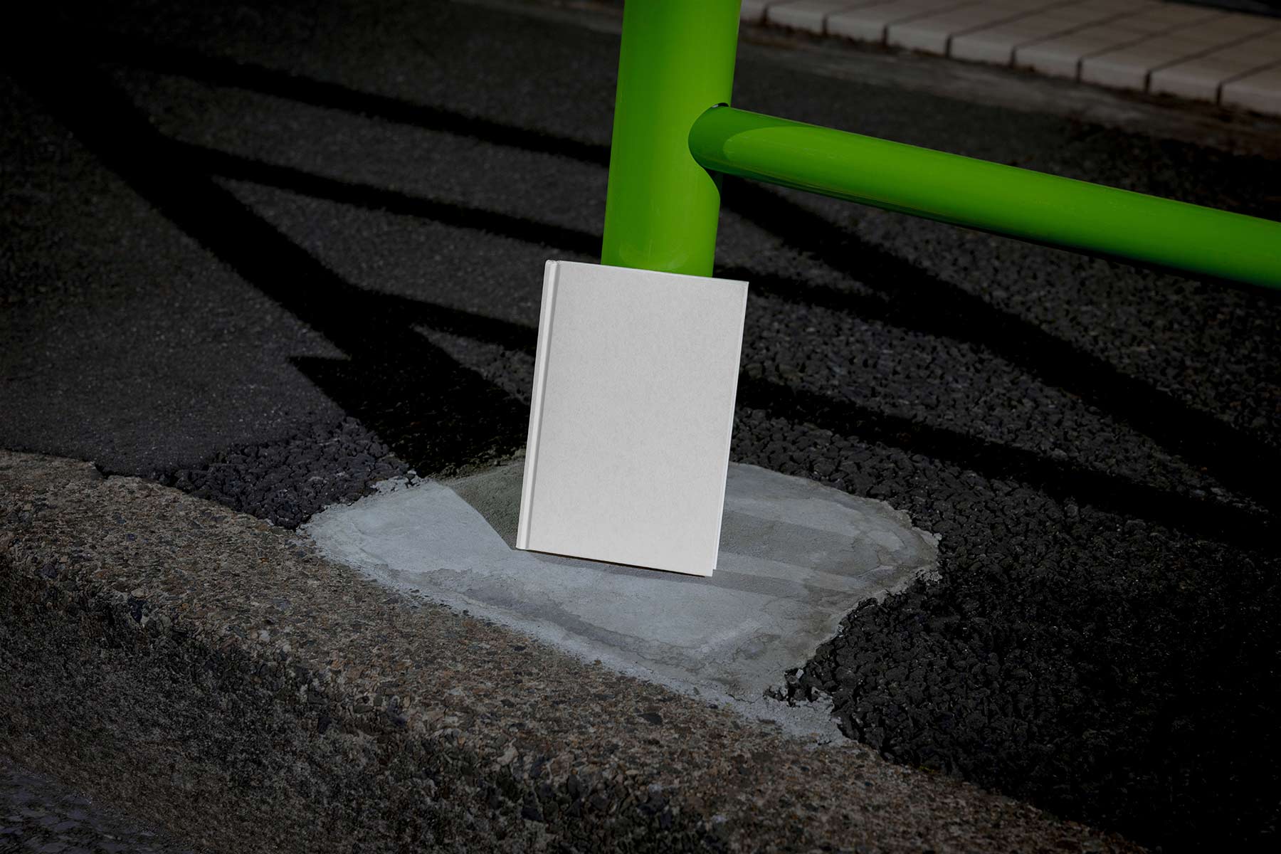BOOK-MOCKUP-024 - Image 3
