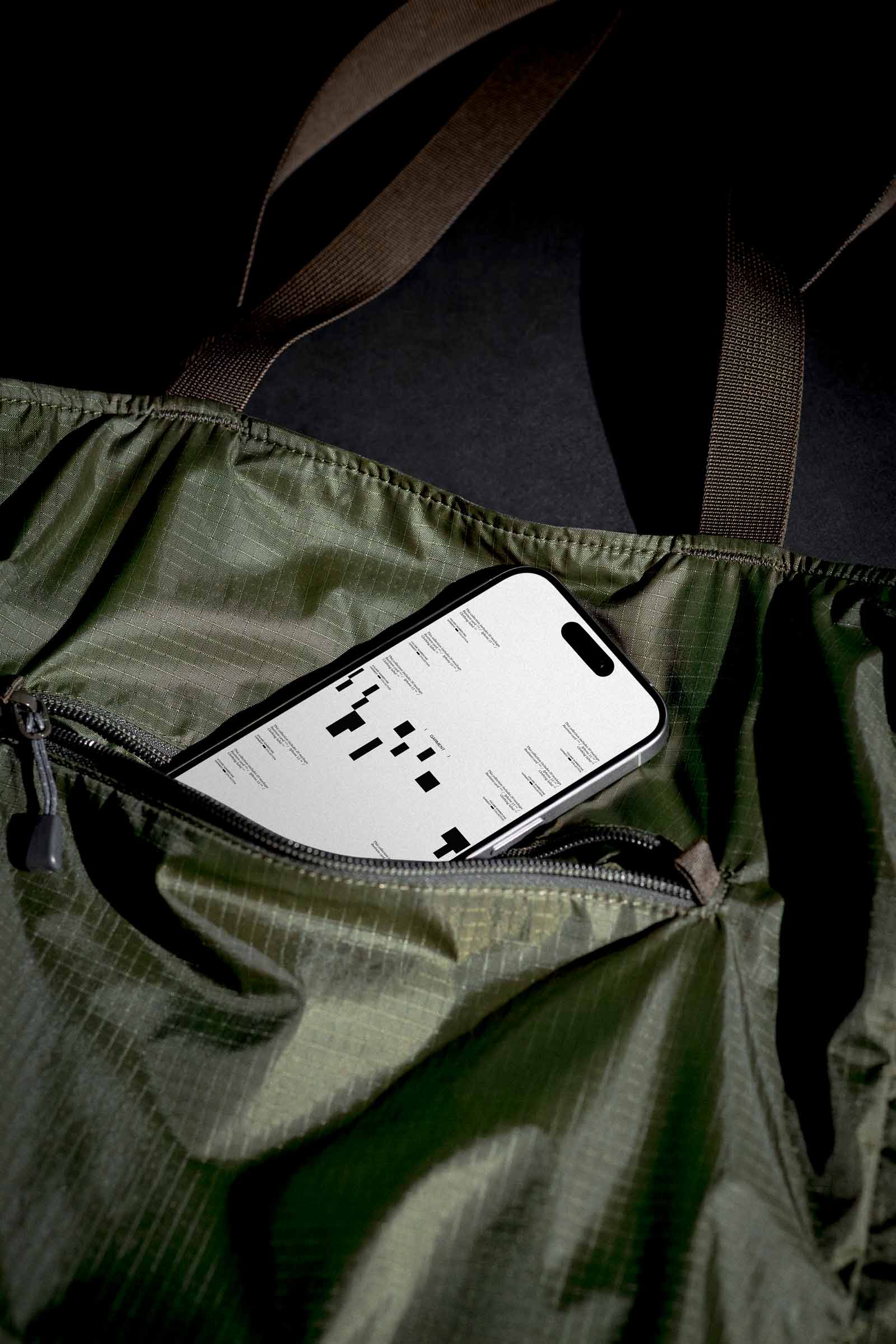 IPHONE-MOCKUP-045