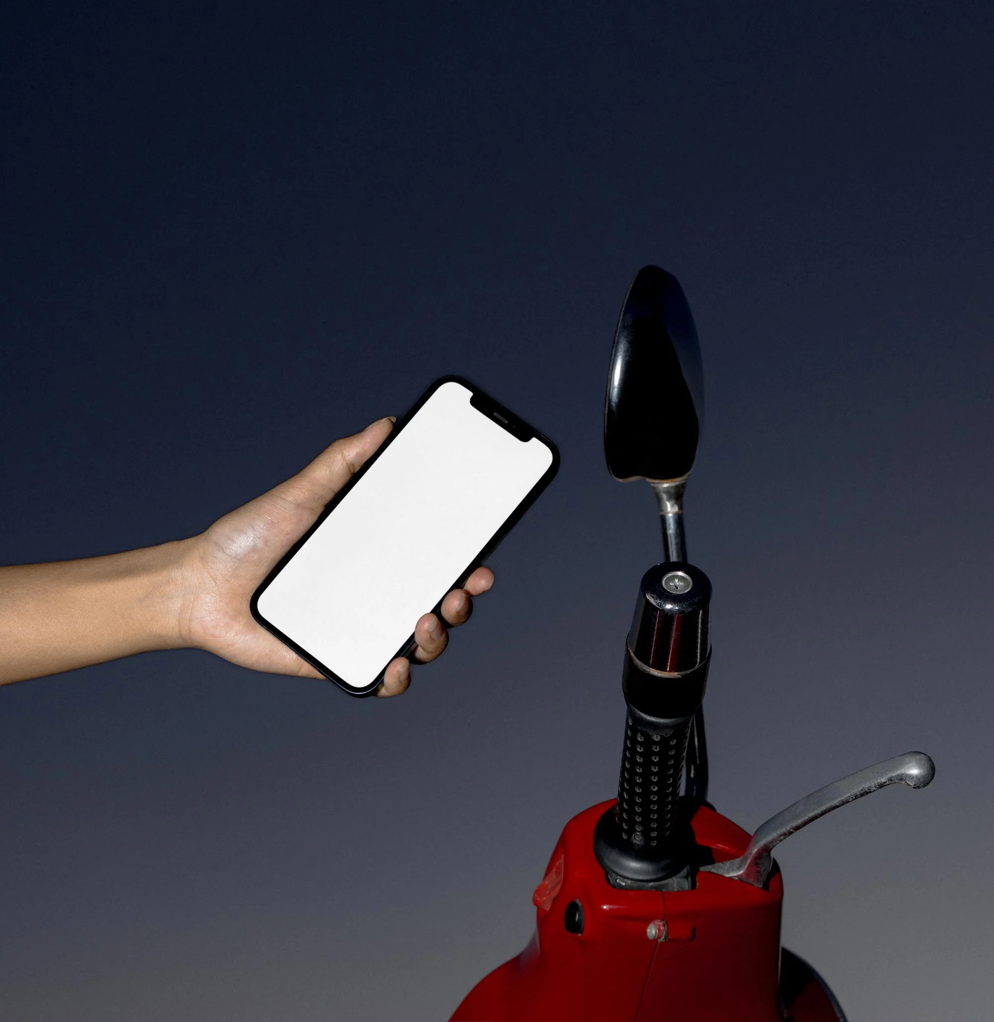 IPHONE-MOCKUP-059 - Image 2