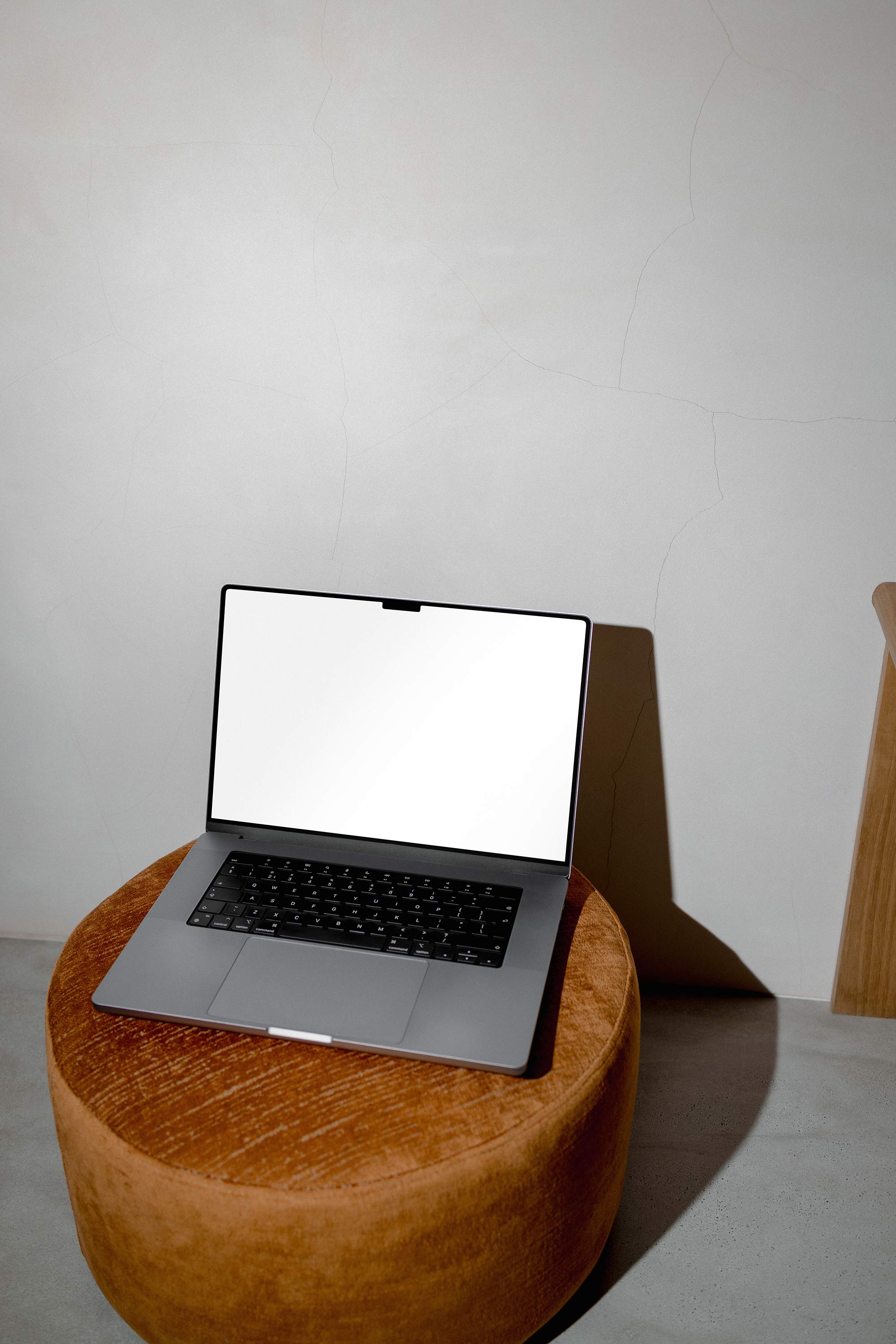 MACBOOK-MOCKUP-022 - Image 3