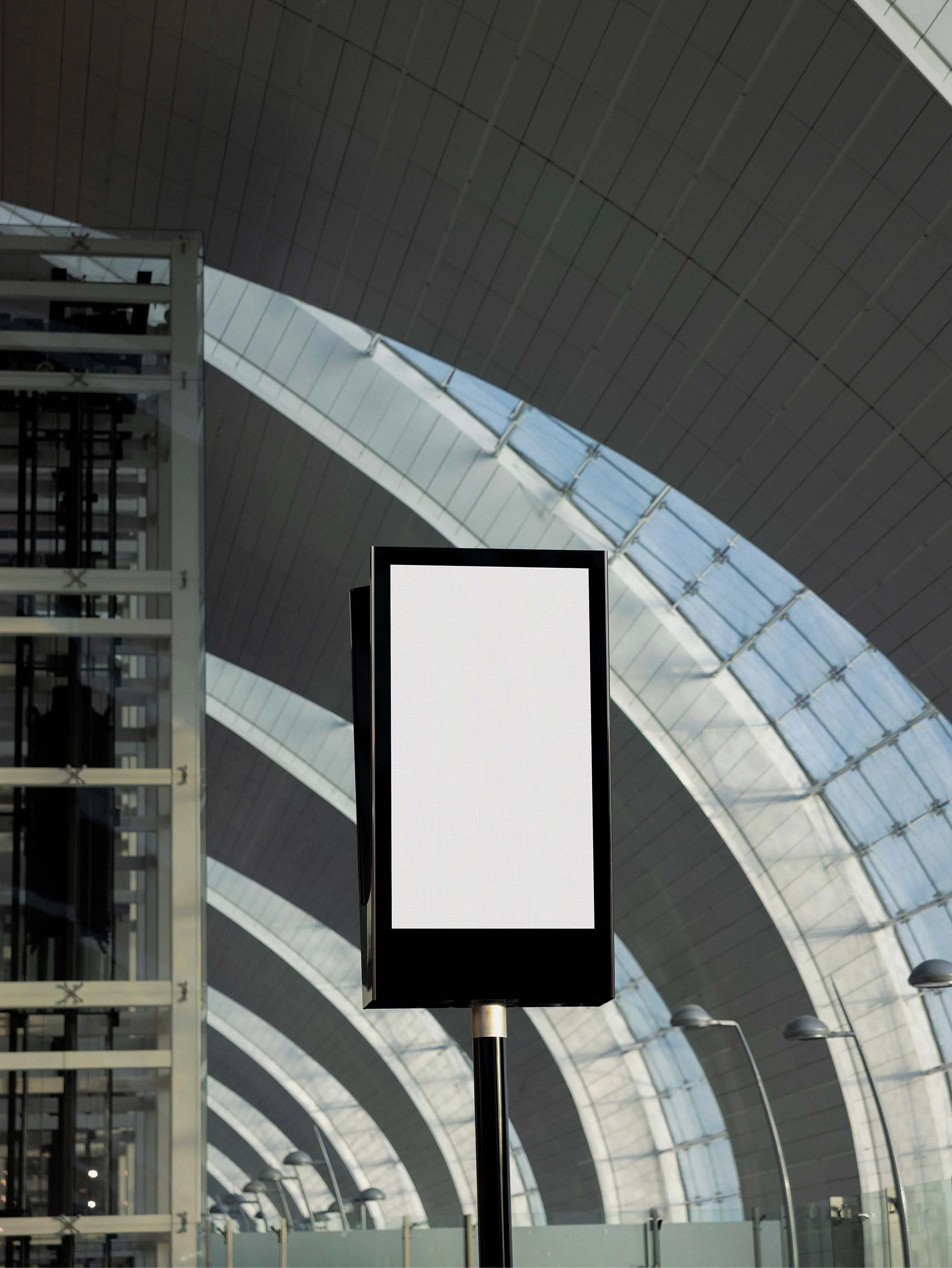 OOH-MOCKUP-029 - Image 2