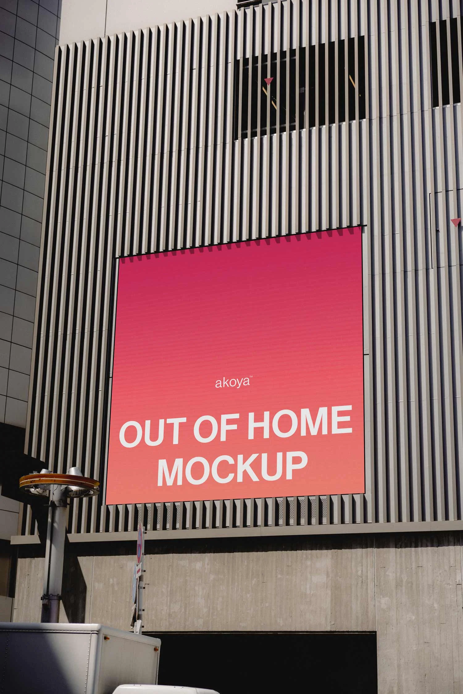 OOH-MOCKUP-031 - Image 4