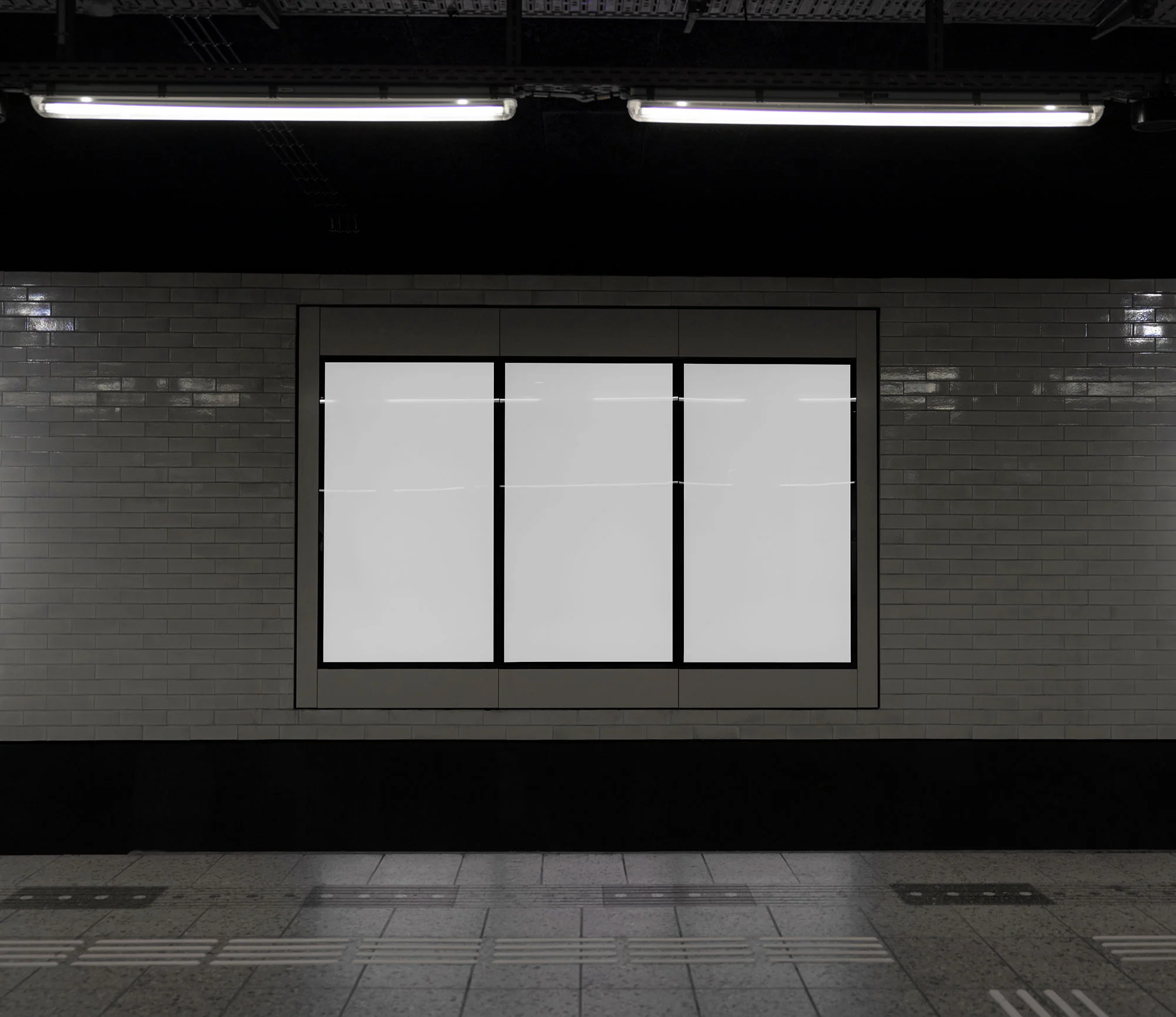 OOH-MOCKUP-054 - Image 2