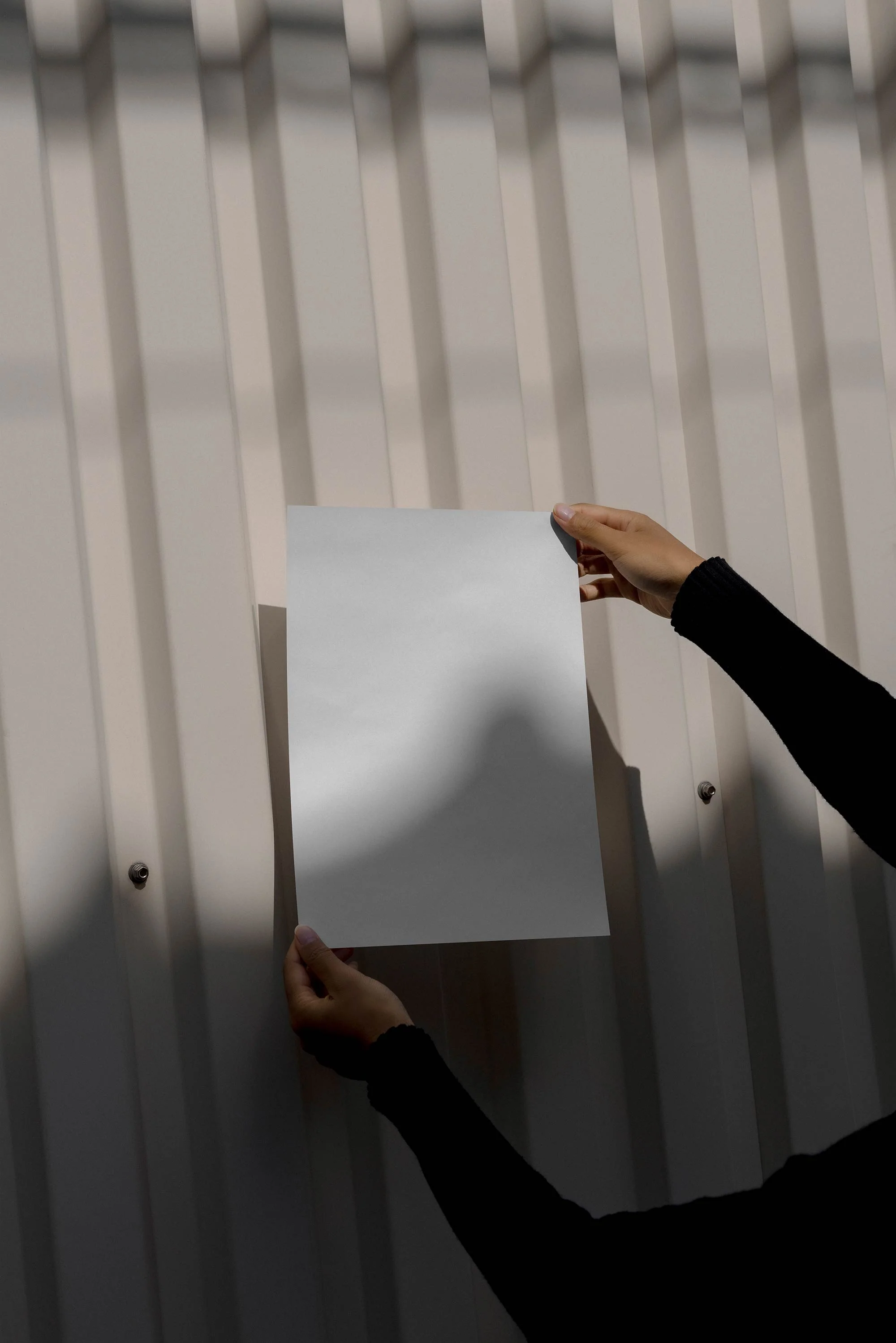 POSTER-MOCKUP-025 - Image 2